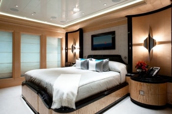 196' Excellence V yacht guest stateroom