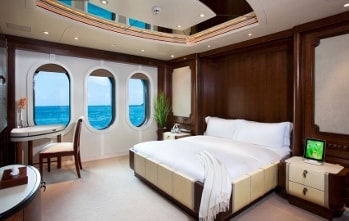 2003 201' Solemar yacht guest stateroom